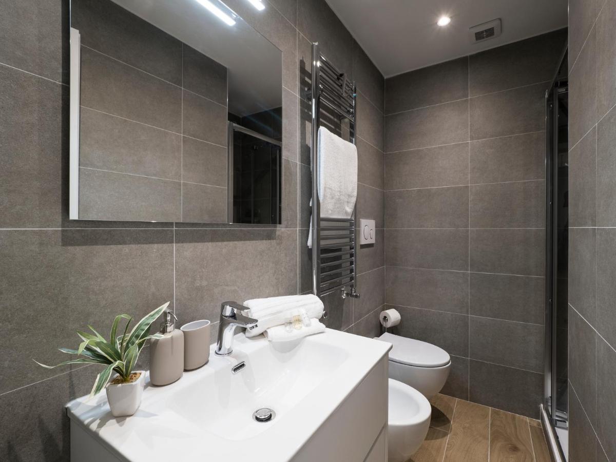 Casa Design Con A/C E Wifi_7 Minuti Ciampino Aeroporto Daire Dış mekan fotoğraf
