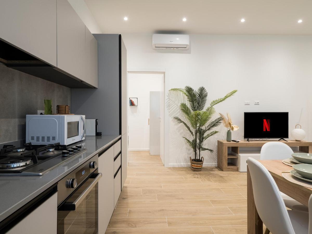 Casa Design Con A/C E Wifi_7 Minuti Ciampino Aeroporto Daire Dış mekan fotoğraf
