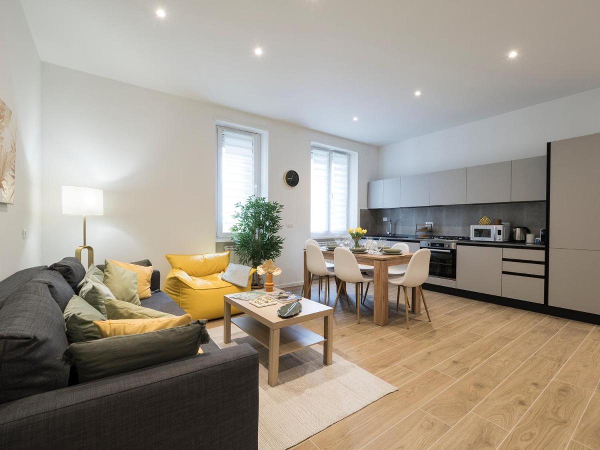 Casa Design Con A/C E Wifi_7 Minuti Ciampino Aeroporto Daire Dış mekan fotoğraf